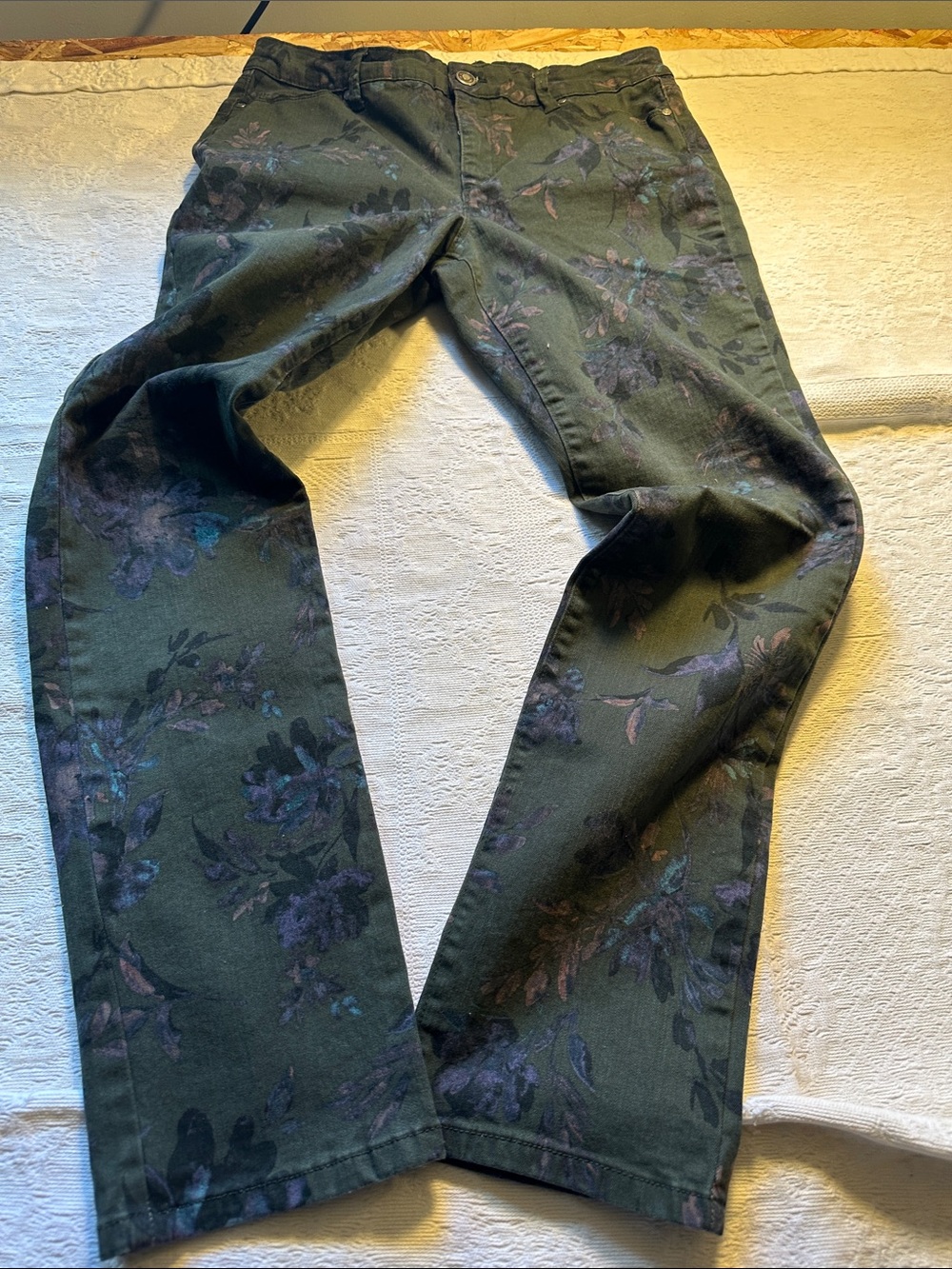 Bandolino Olive Floral Skinny Jeans with Subtle Purple Accents